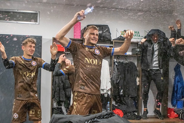 不仅仅是个 不仅仅是个