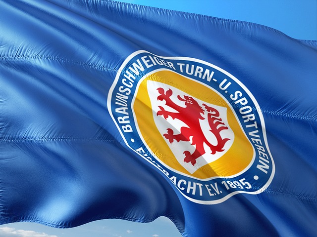 作为世界足 作为世界足